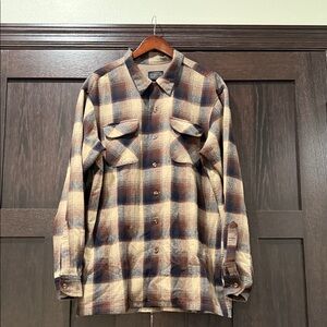 Pendleton Men's Casual Plaid Shirt - Beige and Navy